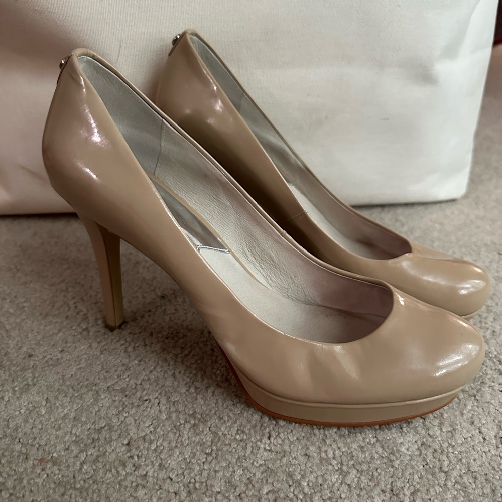 Michael Kors Tan Heels Classic Platform Pumps